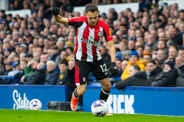 使他成為球 使他成為球